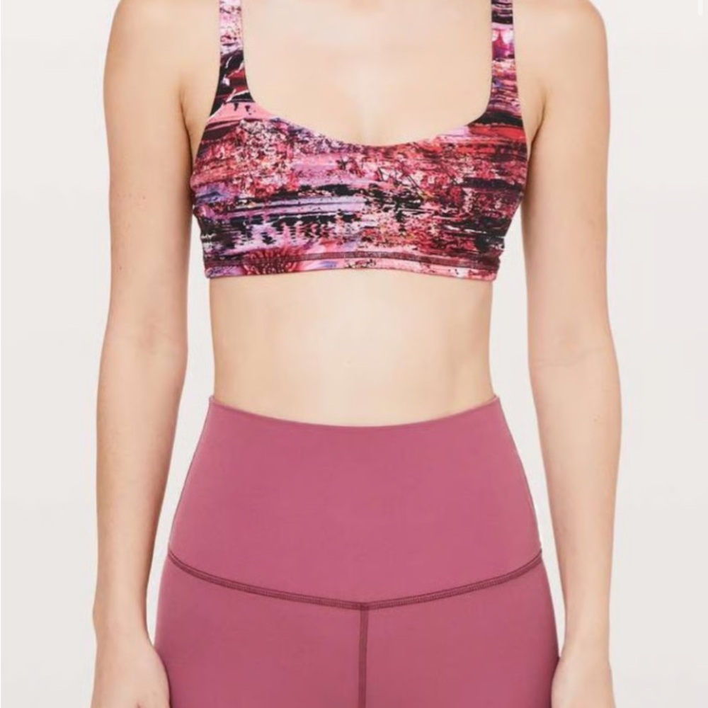 NWOT *RARE* Lululemon Lighten Up Bra in Dahilascape Multi Print Size 6